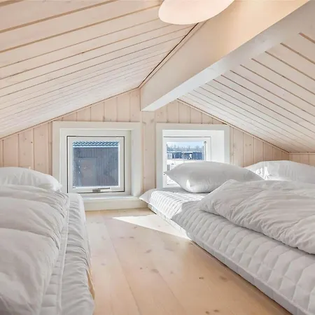 30434-odder-strandvaenget-10 Semesterbostad *